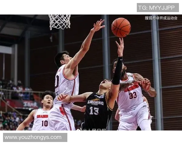 广东对阵辽宁总决赛第三场精彩回顾与数据分析